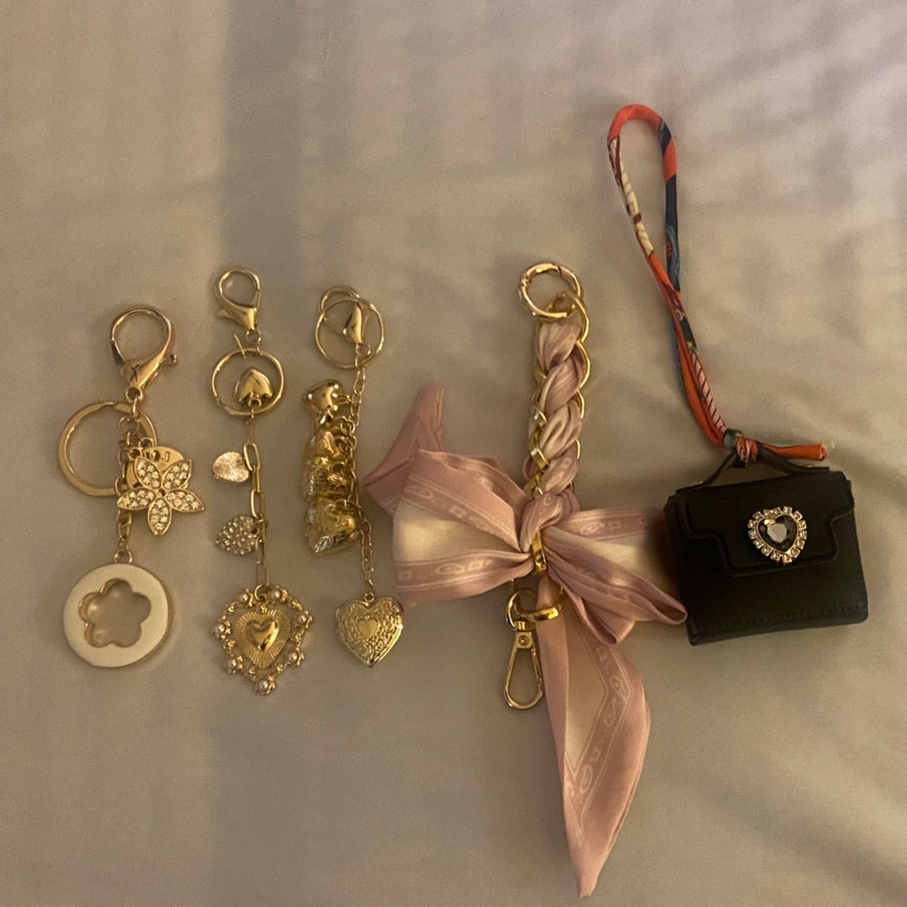 Gold and Pink Keychain Set with Black Card Holder
